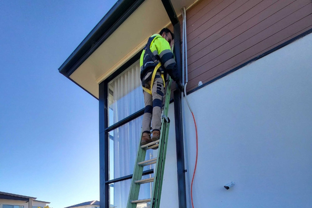 Canberra Solar Handbook with Polygon Energy, Sustainable living